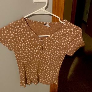 Cute shirt from old navy in kids size 8